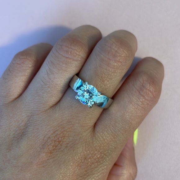 Gorgeous Promise Silver with white crystal Ring Sz 6.75 - Picture 4 of 8